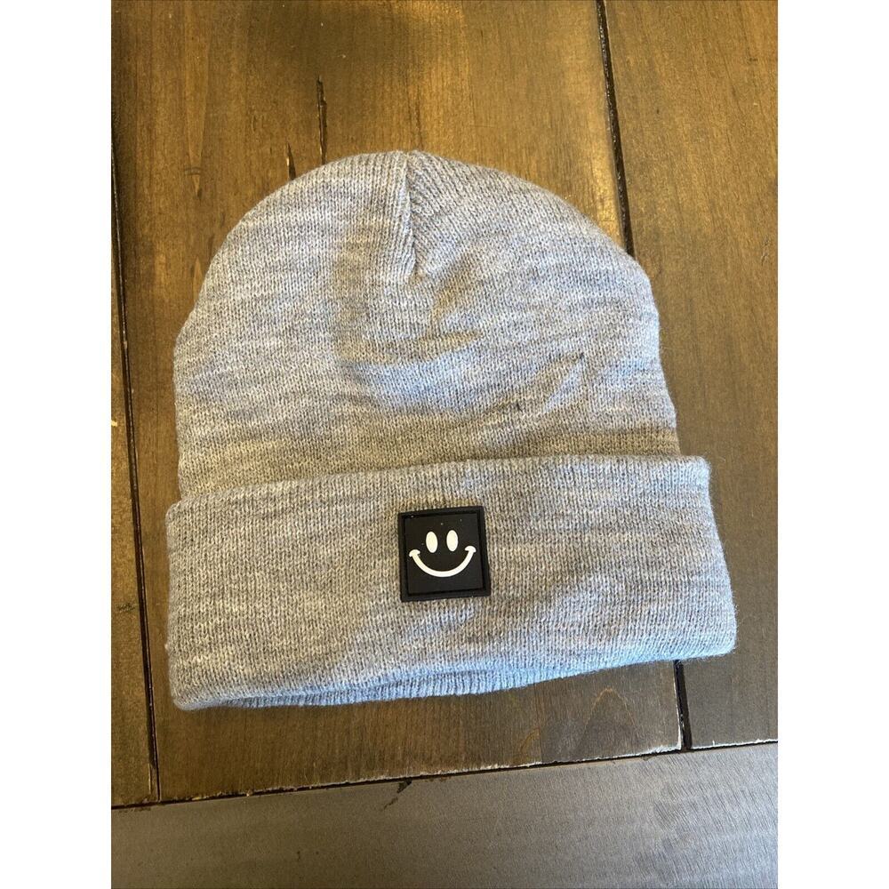 Baby Infant Knit Gray Beanie Smiley Face Fleece Lined Skater Rad Welcome